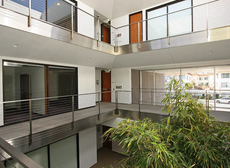 Home Mobile Wellesley Courtyard